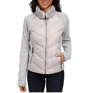 Marmot Light Gray Quilted Jacket with Heathered Sleeves and Faux Fur Collar